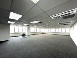 Toh Guan Road (D22), Warehouse #617114801